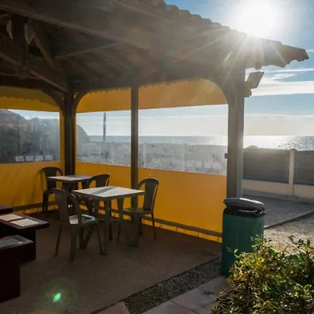 Camping Mobil-home Avec Terrasse à - Api-1-52-377