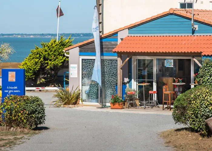 Mobil-home Avec Terrasse A - Api-1-52-377 *