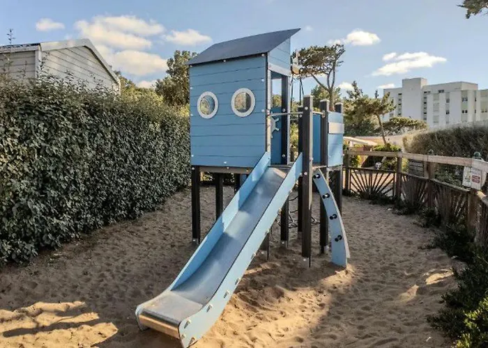 Mobil-home Avec Terrasse A - Api-1-52-377 * Saint-Michel-Chef-Chef